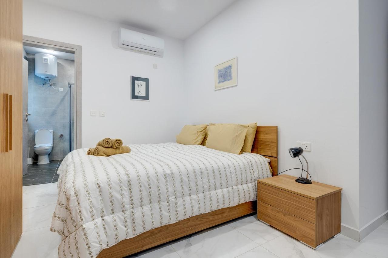 Modern Family Holiday Retreat In Gzira Sliema Exterior foto